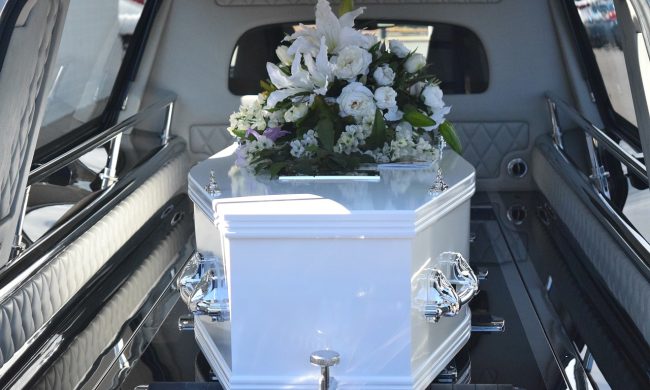 death, funeral, coffin-2421821.jpg
